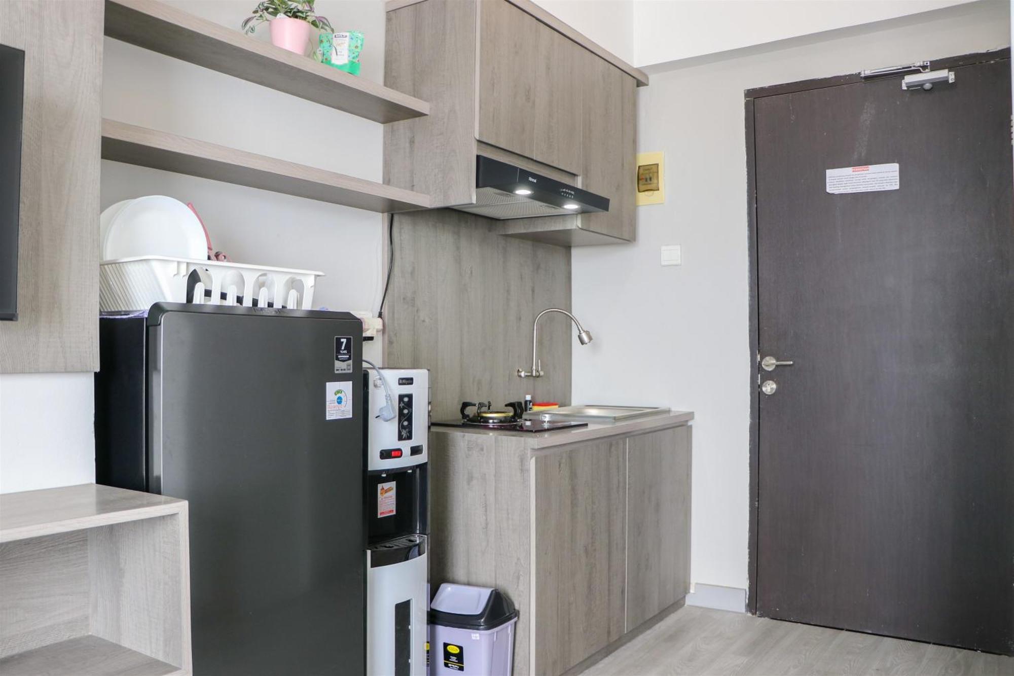 Apartemen Brand New 2br At Grand Afrika By Travelio